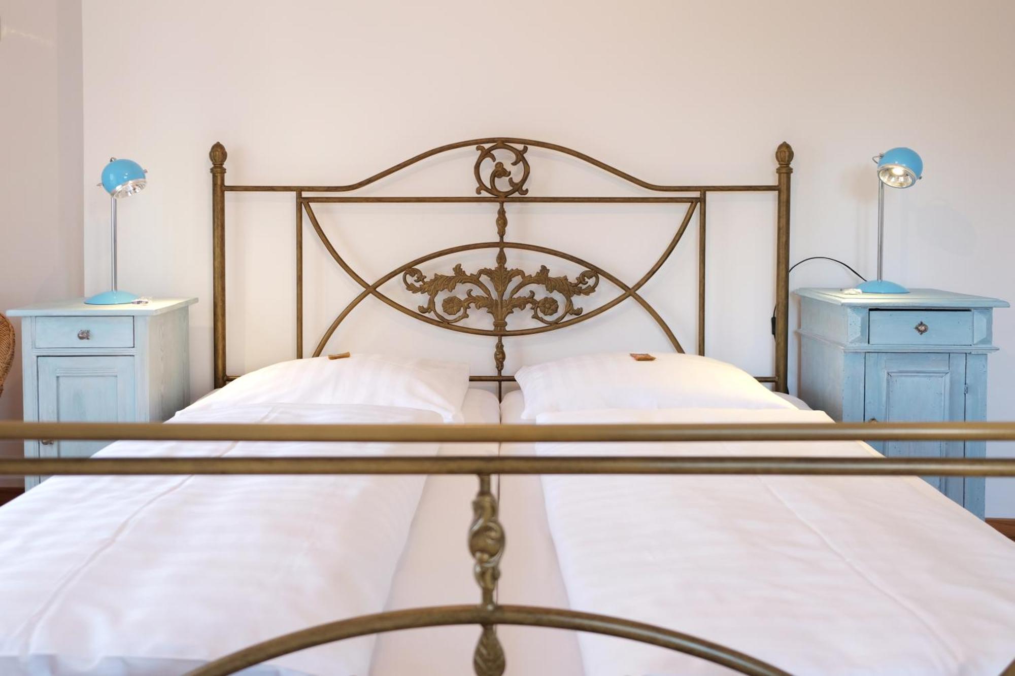 Hotel Maurerhansl Dießen am Ammersee Стая снимка